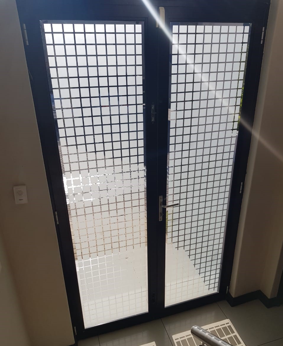 Opus Glass Door House
