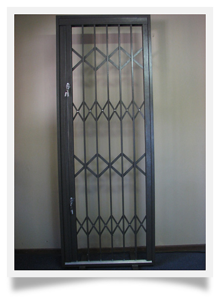 large_single_ultimate_img1